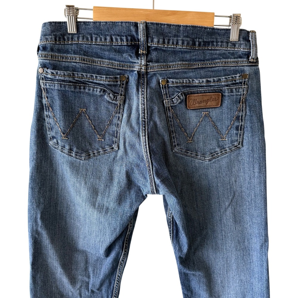 Wrangler Retro Slim Boot Men 33x34 Medium Wash Stretch Denim Jeans WLT77LY - Picture 3 of 12